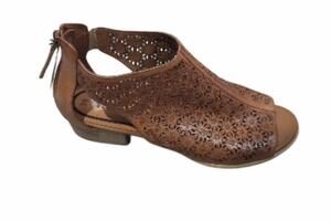 NEW TAMARIS women's nao sandal in cognac
